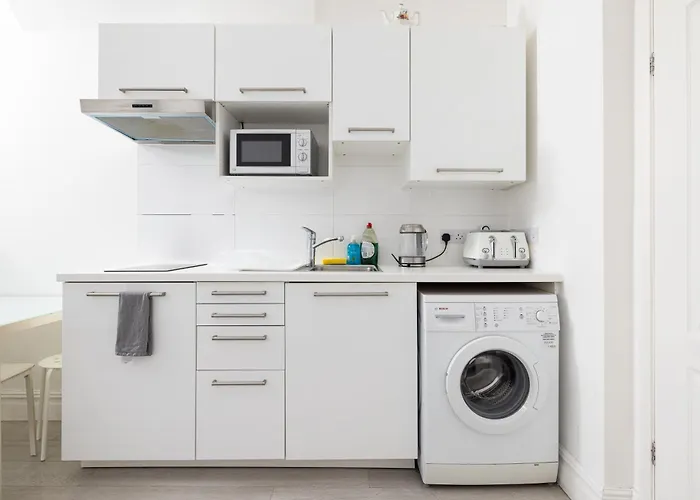 Bright Studio On Golders Green Road